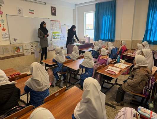 برگزاری کارگاه آموزشی مهارت زندگی و خودمراقبتی در مرکز خدمات جامع سلامت شهید احمدی